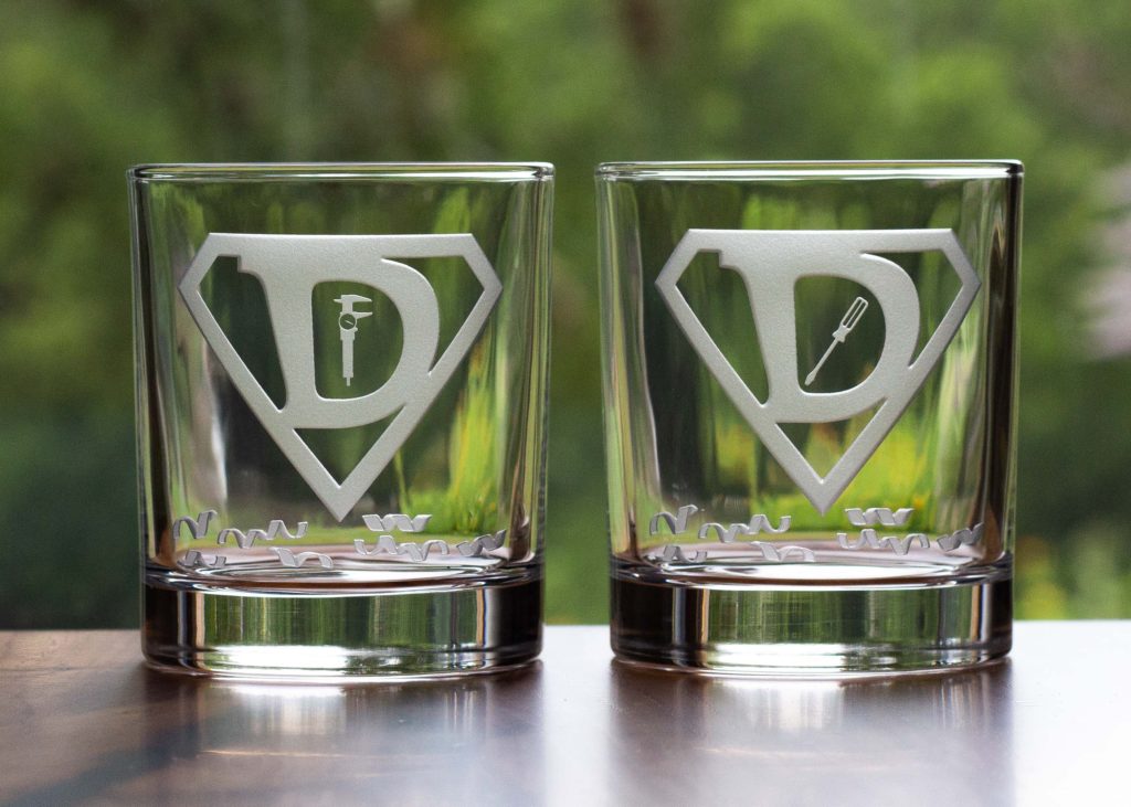 Sandcarved etched dof whiskey glasses unique design for machinist